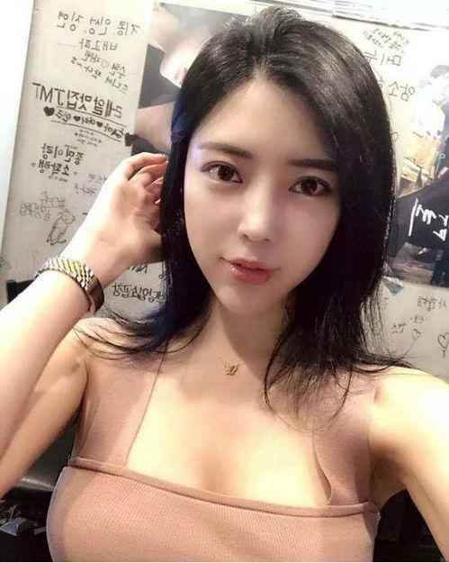 韩国女主播 抹精油,精油护理，焕发迷人光彩